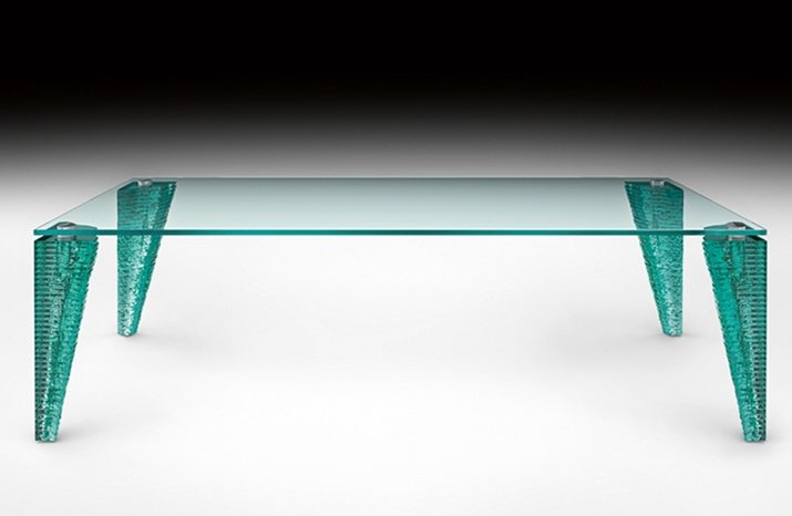 Ноги стекло стол. Стол из стекла вес. Coffee Table Glass Shell by Danny Lane Italia.